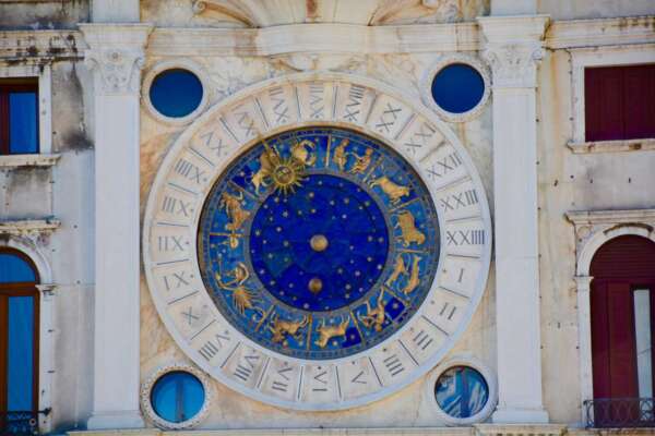 Read more about the article Vernost horoskopskih znakova: Odanost i veze u Zodijaku