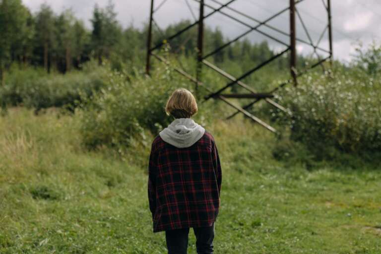 Read more about the article Kako pobediti usamljenost: 10 staza ka povezanosti