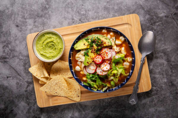 Read more about the article Meksička pikantna čorba: Pozole recept