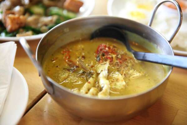 Read more about the article Meksička pileća supa: Caldo de pollo recept