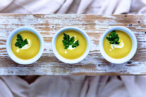 Read more about the article Francuska čorba od praziluka: Recept za Soupe Vichyssoise