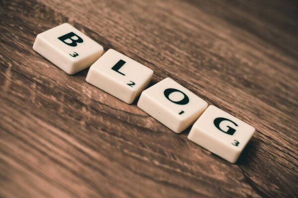 Read more about the article Kako promovisati blog: 12 tehnika za reklamiranje bloga