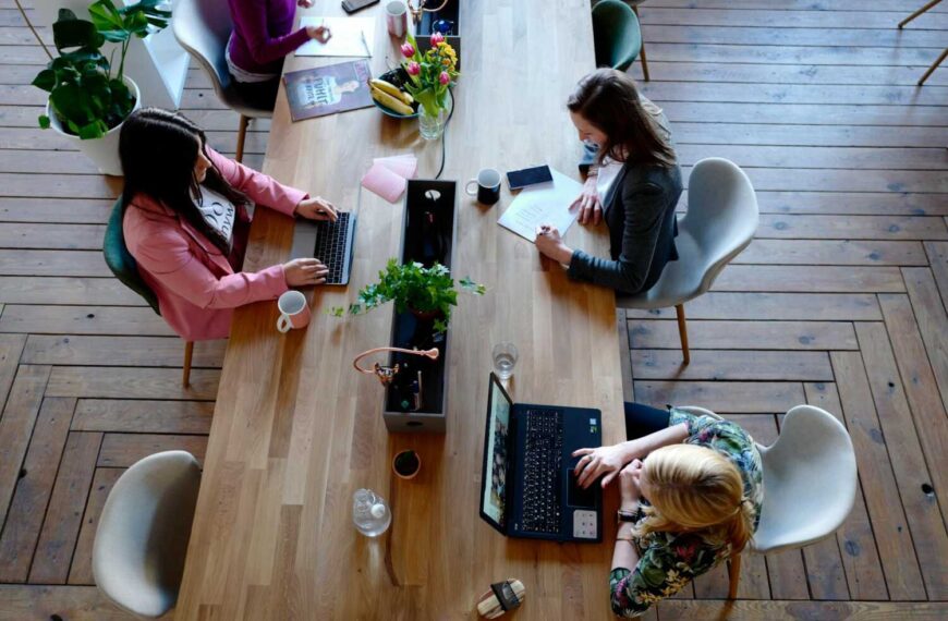 Šta je coworking: 12 ključnih benefita rada u coworking prostoru
