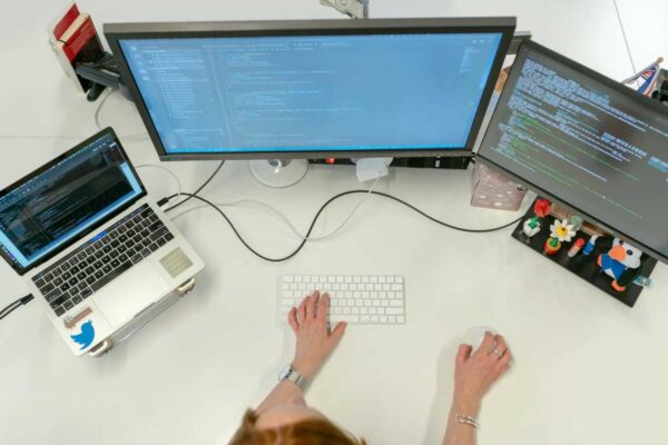 Read more about the article Kako napraviti web sajt: Zašto izradu prepustiti stručnjacima?
