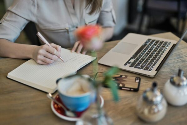 Read more about the article Budućnost sadržajnog marketinga: Kraj copywritinga ili novi sjaj?