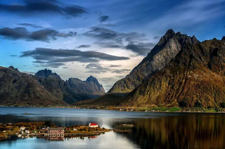 Read more about the article Lofoten: Gde priroda Norveške izgleda kao sa druge planete