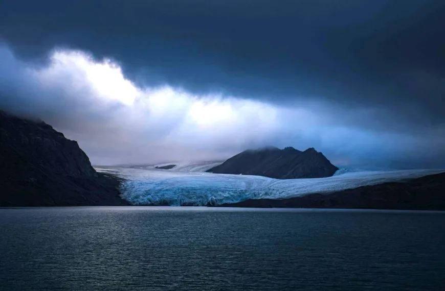Svalbard: Ostrvo večnog leda i severne svetlosti