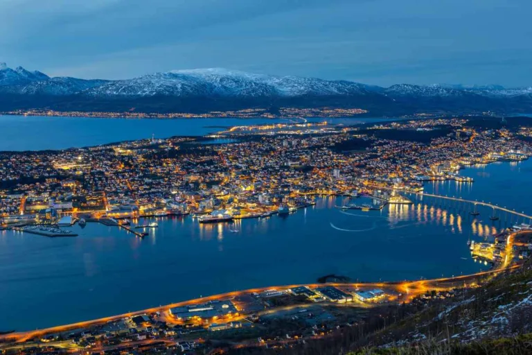 Read more about the article Tromso Norveška: Grad na kraju sveta gde počinje magija Arktika